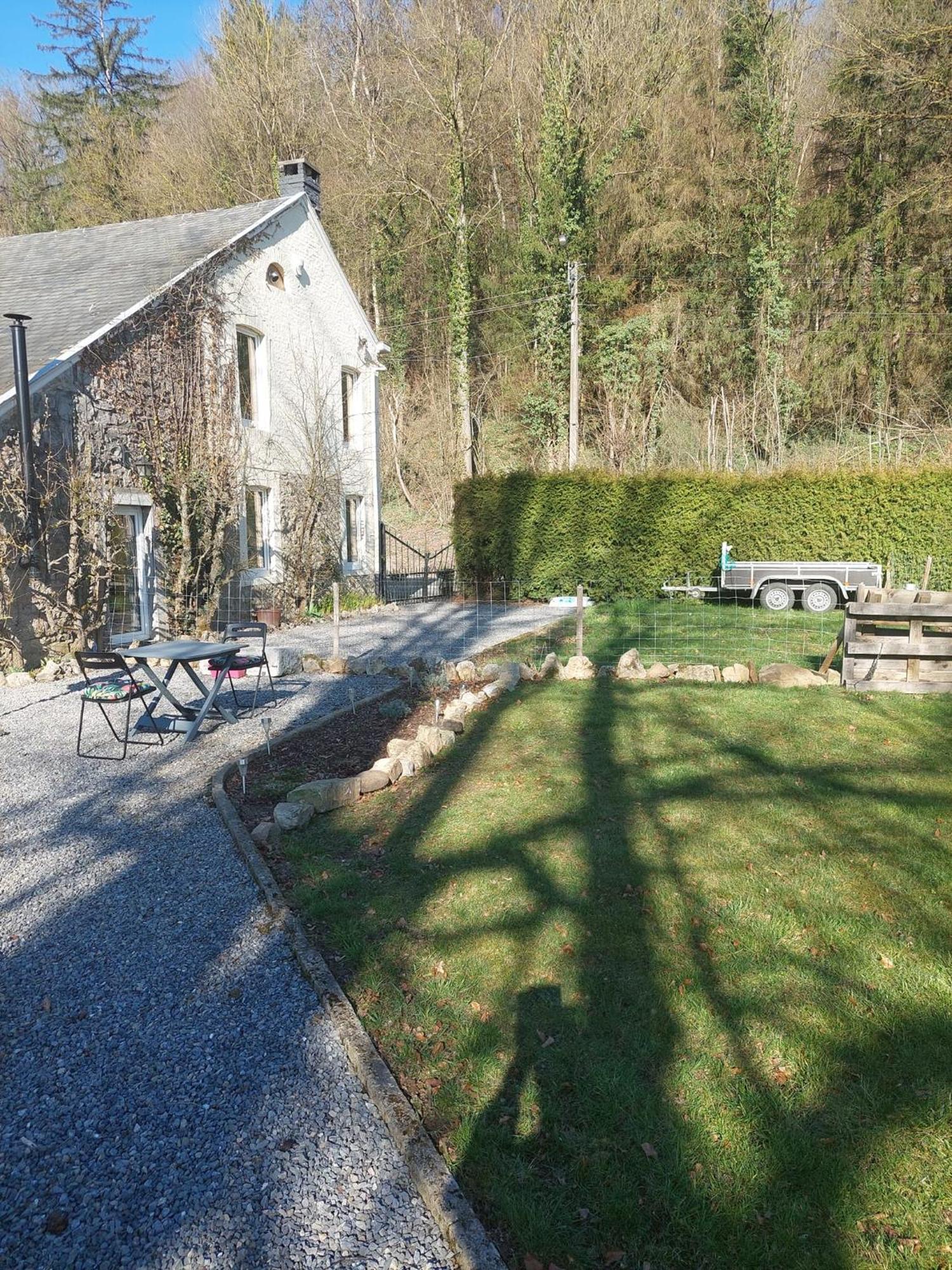 Au Doux Chardon Bed and Breakfast Durbuy Εξωτερικό φωτογραφία