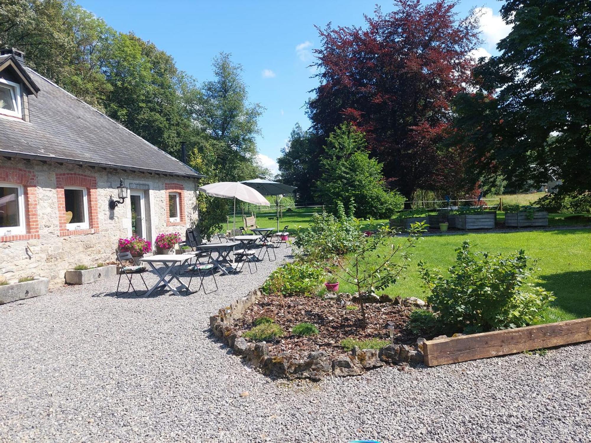 Au Doux Chardon Bed and Breakfast Durbuy Εξωτερικό φωτογραφία